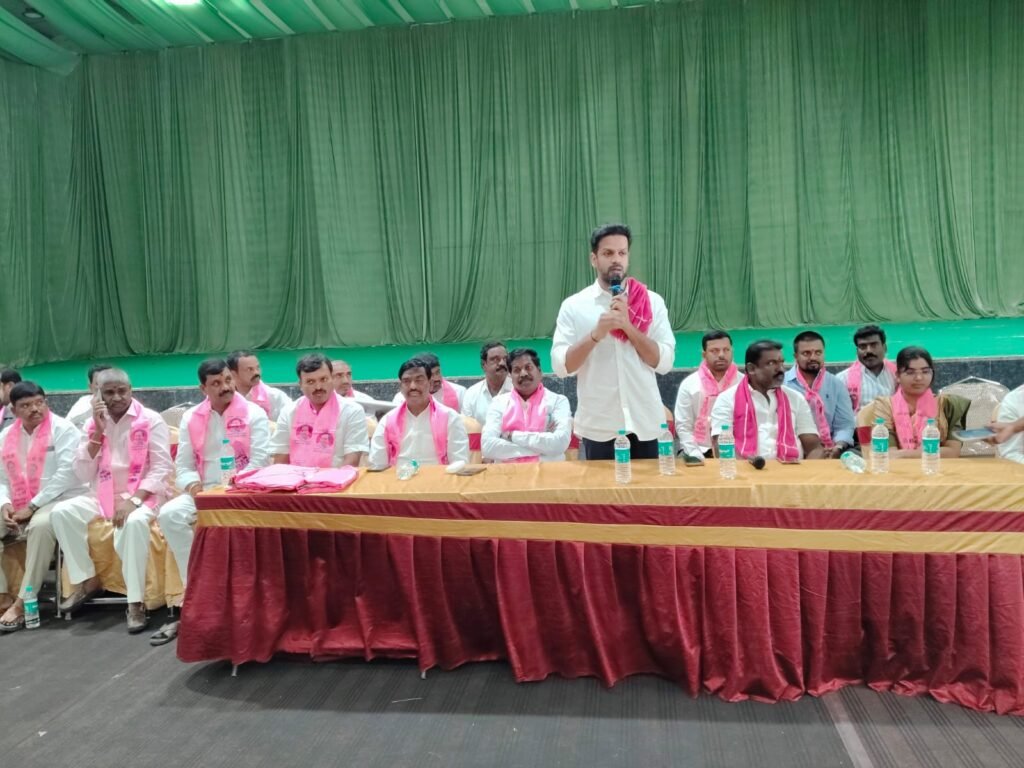 గ్రామ గ్రామాన గులాబీ పార్టీని ఎదురులేని శక్తిగా తీర్చిదిద్దాలి